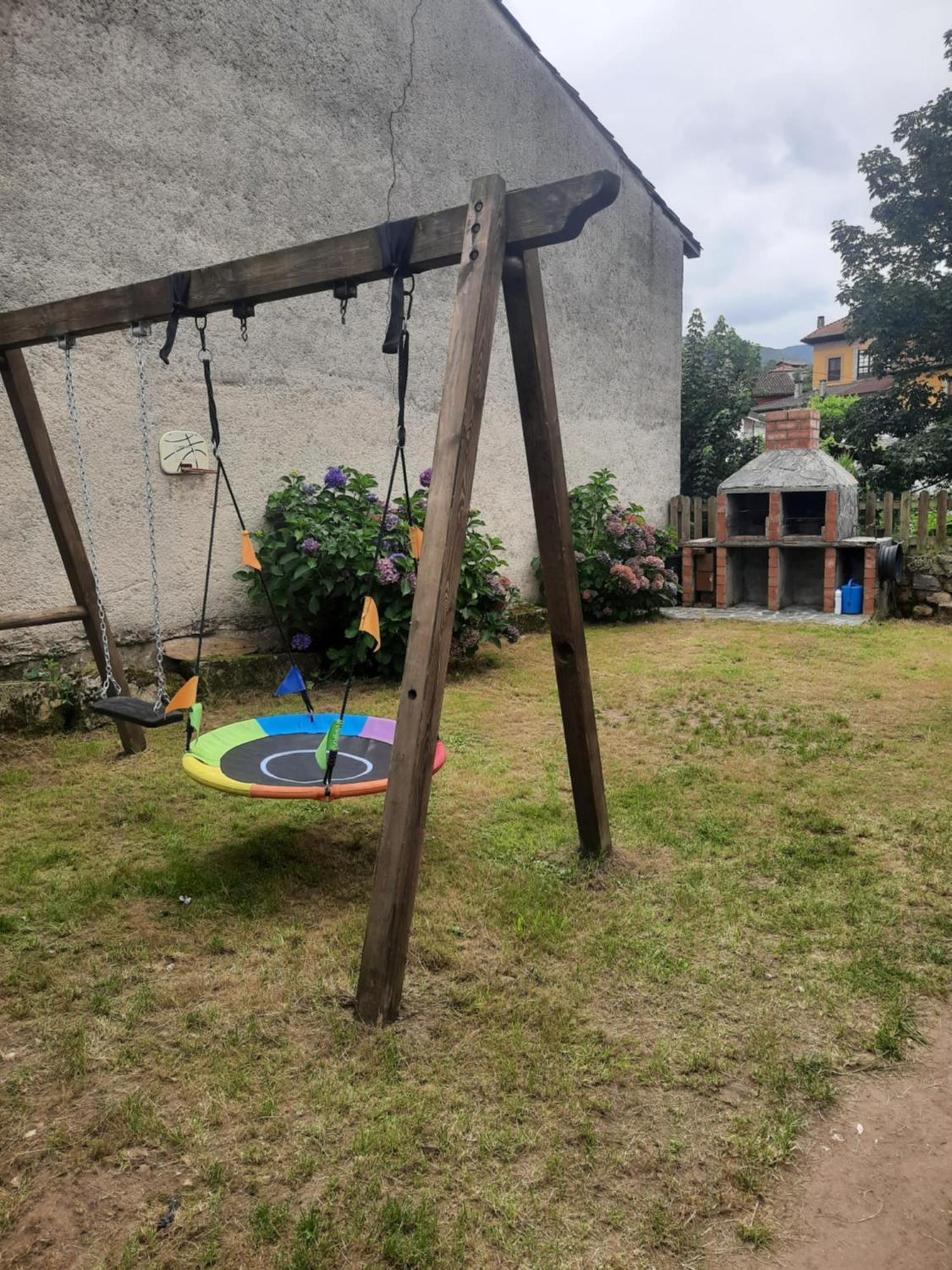 Apartamentos Rurales La Candaliega Onís エクステリア 写真